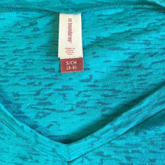 NO Boundaries Small Teal Short Sleeve Sassy Cat Graphic Tee - Picture 2 of 4